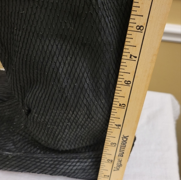 Elizabeth And James Black Reptile Embossed Leather Booties Size 11 - Picture 12 of 12